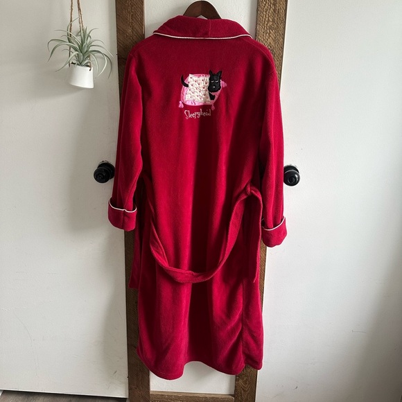 Cranberry Red Women's Robe Embroidered Scotty Dog Logo
Delicates - Picture 7 of 11